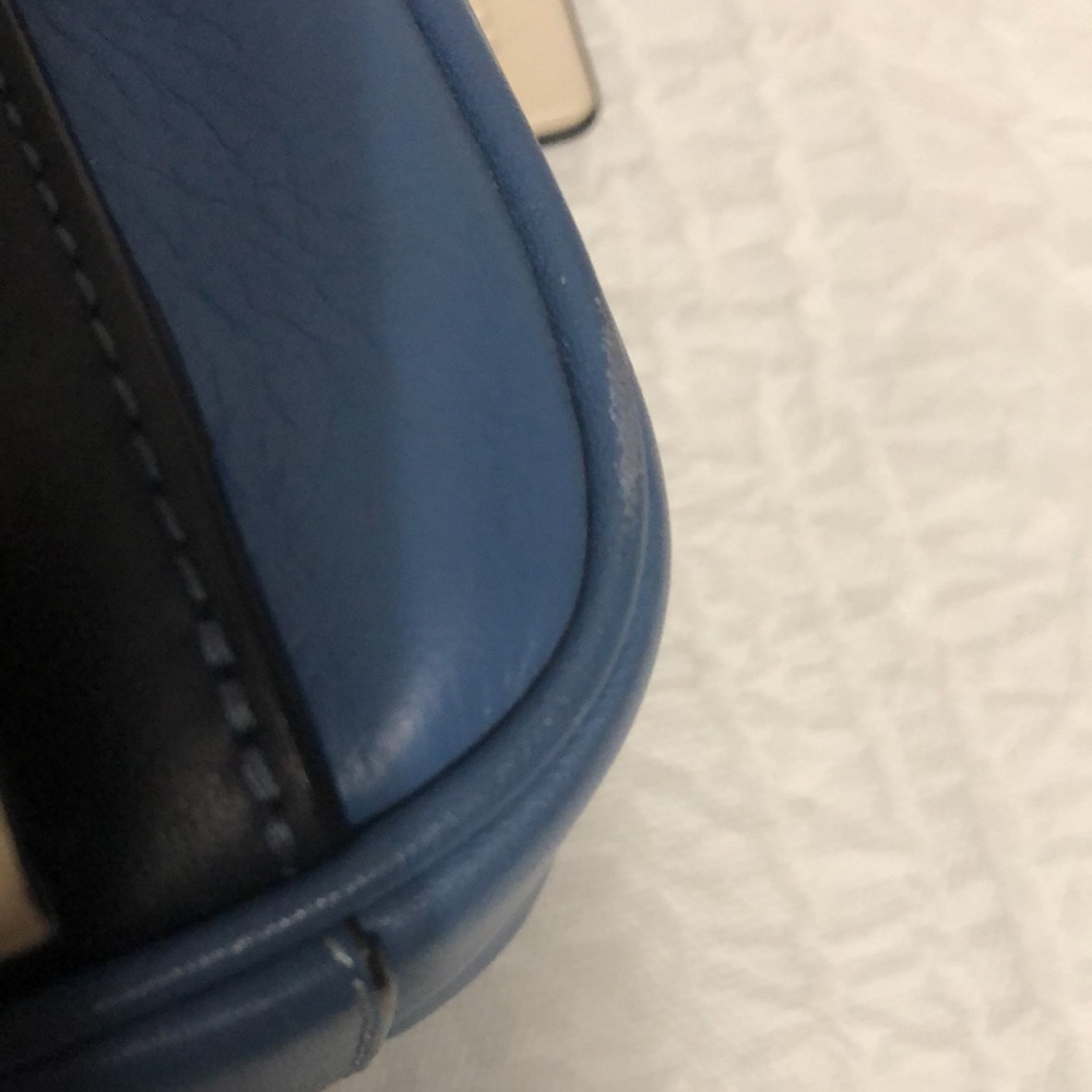 Coach Track Leather Crossbody Bag EUC - Picture 9 of 14